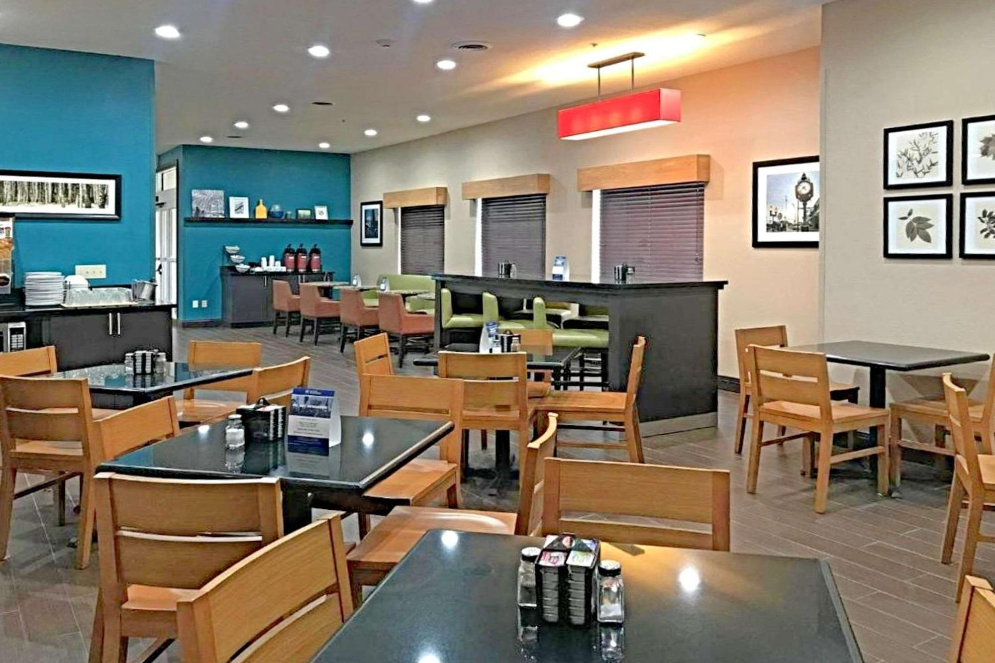 Rodeway Inn & Suites O'Fallon Exteriör bild